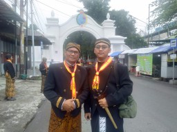 Pawai Alegoris Kirap Pusaka Tak Miliki Historical Basic terhadap HUT Nganjuk