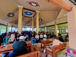 Warga Desa Karangsono Sepakati Penghentian Operasi Truk Tambang Hingga Tuntutan Dipenuhi