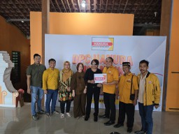 Lasminit Oliver Marpaung daftar Cawabup Hanura - srtv