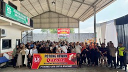 Pengusaha Muda dan Politisi Nganjuk Berqurban 4 Ekor Sapi