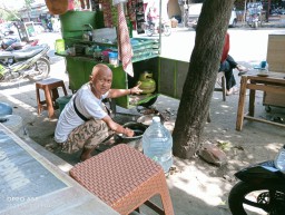 kelangkaan Gas LPG 3 kg. banyak Di keluhkan warga Nganjuk