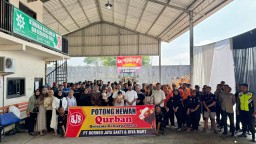 Rayakan Idul Adha 1445 H, Trihandy Cahyo Saputro Qurban Empat Ekor Sapi, Dibagikan ke Ponpes dan Duafa