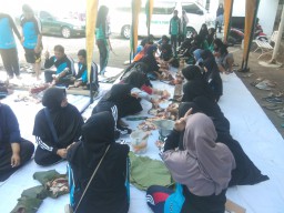 Merayakan Hari Raya Idul Adha untuk siswa yatim piatu di SMA MA'ARIF Pandaan