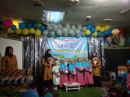 Gelar Tasyakuran & Pelepasan siswa Khas TK PGRI 2 Kebonwaris Pandaan dengan Lambungkan Balon dan Tumpengan
