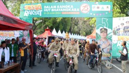 Ribuan Warga Nganjuk Gowes Bareng Kapolres Sambut Hari Bhayangkara ke-78