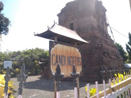 Liburan Sambil Eksplorasi Keindahan dan Sejarah Candi Ngetos dan Candi Lor di Nganjuk