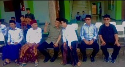 Menteri PU Dody Hanggodo Silaturahmi dan Salat Jumat di Ponpes Mojosari Nganjuk