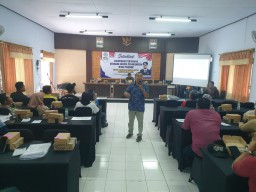 Sosialisasi Hilirisasi Produk Unggulan Daerah oleh Anggota DPRD Jatim Haris Wicaksono Wibowo