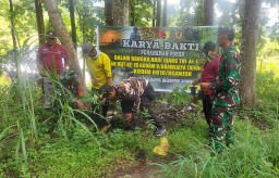 Hari Juang TNI-AD Ke-79 dan HUT Kodam V/Brawijaya Ke-76 Kodim 0810/Nganjuk Gelar Penghijauan Tanam Ribuan Bibit Buah