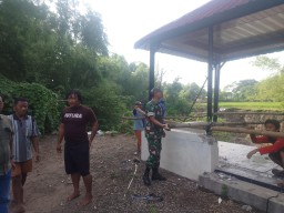 Babinsa Koramil 0810/01 Nganjuk Melaksanakan Karya Bhakti Bersama warga Binaan