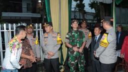 Pastikan Aman Dan Nyaman Dandim Bersama Kapolres Laksanakan Patroli Malam Natal