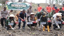 Polres Nganjuk Kembali Tanam Jagung di Lahan 2 Hektar Dukung Program Ketahanan Pangan Nasional