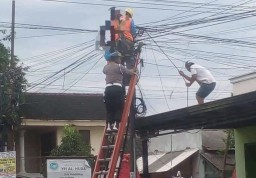 Seorang Teknisi Internet Tewas Tersengat Listrik di Nganjuk, Begini Kronologi Lengkapnya