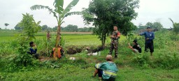 Mengetahui Perkembangan Situasi Yang Ada Diwilayah Babinsa Giat Komsos Bersama Warga