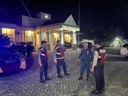Polres Nganjuk Patroli Skala Besar Pasca Putusan MK PHPU Pilkada 2024 Hingga Hari Ini Rapat Pleno Penetapan Penetapan Bupati Nganjuk