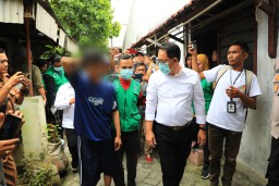 Zero Pasung di Jawa Timur Pj Gubernur Evakuasi ODGJ yang Dipasung di Nganjuk