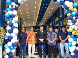 Grand Opening Toko Emas Subur Cabang Warujayeng, Hadirkan Model Up To Date dengan Harga Kompetitif