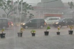 BMKG Prakirakan Potensi Hujan dan Cuaca Ekstrem Masih Bisa Terjadi Di Nganjuk