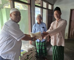 Jelang Idulfitri PT. TMKI Berbagi Kasih dengan Kaum Dhuafa di Sekitar Tambang