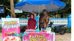 Dahaga Hilang Seketika! Es Fruit Jelly Ball Ini Jadi Buruan Saat Berbuka