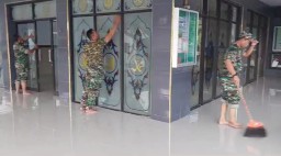 Jelang Perayaan Hari Raya Idul Fitri 1446 H Koramil 0810/06 Kertosono Keliling Bersihkan Masjid