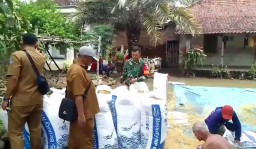 Pendampingan Petani || Salah Satu Bentuk Sinergi Antara TNI Dan Masyarakat Untuk Meningkatkan Produktivitas Sektor Pertanian