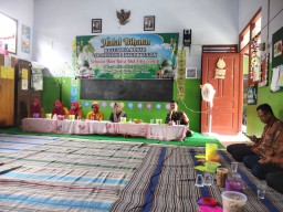 Kebersamaan Babinsa Mempererat Tali Silahturohim Dalam Rangka Halal Bihalal Di Desa Binaan
