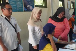 Pekerja Pabrik di Nganjuk Difasilitasi KB Gratis Pada Hari Buruh oleh Pemerintah