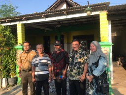 Bupati Jamin Pengobatan Korban Keracunan Ngronggot Hingga Takziah ke Rumah Duka