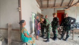 Warga : Jangan Lupakan Kami Pak Tim Satgas Berpamitan Dengan Warga
