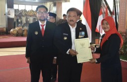 Bupati Nganjuk Lantik Kepala Sekolah dan Pengawas, Tegaskan Komitmen NOL Rupiah, Marhaen : Birokrasi Harus Bersih dan Melayani