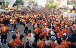 Dimeriahkan Artis Ibu Kota, Soekarno Run Nganjuk 2025 Sedot Lebih dari 20.000 Peserta