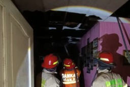 Ditinggal ke Jombang, Rumah Warga Nganjuk Terbakar Akibat Korsleting Listrik