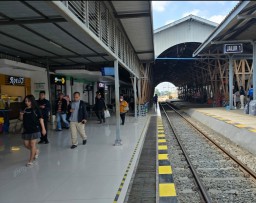 Libur Panjang Kenaikan Yesus Kristus, 2.153 Penumpang Tiba di Stasiun Blitar