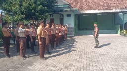 Babinsa Laksanakan Pembinaan Pramuka Saka Wira Kartika
