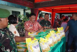 Dandim 0810/Nganjuk Bersama Forkopimda Kabupaten Resmikan Launching Gerakan Pangan Murah Bersama Forkopimda
