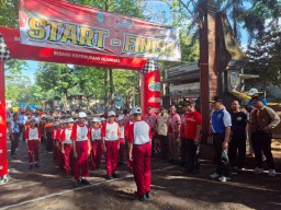 Dandim 0810/Nganjuk Hadiri dan Berangkatkan Lomba Gerak Jalan Tingkat SD/MI dalam Rangka HUT ke-80 Kemerdekaan RI