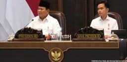 Prabowo Emosi, Gibran Tatap Tajam Menteri &amp; Jenderal: Ada Pemain Berniat Mainkan Ekonomi Rakyat?
