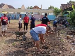HUT RI ke-80, Bupati Nganjuk Ajak Warga Kerja Bakti Massal Bersihkan Hal Kurang Baik