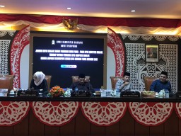 DPRD Nganjuk Gelar Rapat Paripurna, Bupati Marhaen Djumadi Sampaikan Jawaban Terhadap Pandangan Fraksi