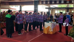 Bupati Nganjuk Kukuhkan PPDI Nganjuk 2025-2030, Ajak Perangkat Desa Jadi Pilar Utama Pelayanan