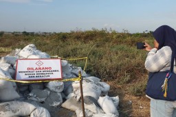 Teror Limbah Beracun Meluas di Nganjuk Ribuan Karung B3 Ditemukan di 8 Titik, Bupati Ancam Polisikan Pelaku