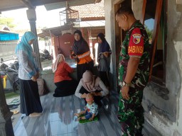 Babinsa Gebangkerep Dampingi Kegiatan Posyandu, Tekan Angka Stunting di Wilayah Binaan