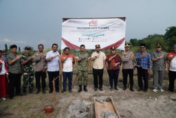 Dandim 0810 Nganjuk Ikuti Video Converence Dan Peletakan Batu Pertama Pembangunan 80.000 Gerai Koperasi Desa Merah Putih