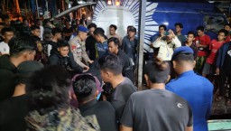 Nelayan Asal Brondong Meninggal Dunia Mendadak Saat Melaut di Perairan Bawean