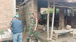 Babinsa Koramil 0810/03 Loceret Dampingi Vaksinasi PMK di Desa Gejakan