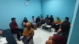 Lambannya Dispendukcapil Nganjuk Tangani Data, Tujuh Lansia Kehilangan Hak Bansos