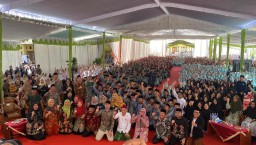 Raffi Ahmad dan Jajaran Menteri Hadiri Hari Santri di Ponpes Mojosari Nganjuk