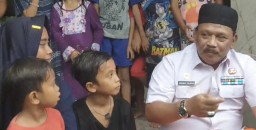 Tangis Haru Ibu Siswa Viral Nganjuk, Jalan Rusak Segera Dibangun: Tidak Terbayang Mau Didatangi Pak Bupati
