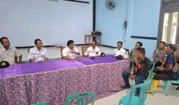 Jalur Transportasi Perning Rusak Parah, Bupati Nganjuk Langsung Perintahkan PUPR Siapkan Perbaikan